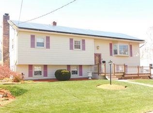 54 Feno Ct, Somerset, MA 02726