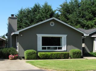 369 Upper Camp Loop Rd, Roseburg, OR 97470