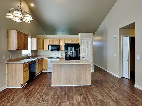 4th image of 168 Crystal Bay Dr