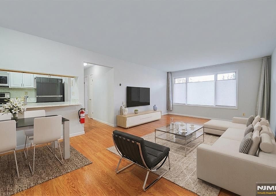 1st image of 216A Washington Ave