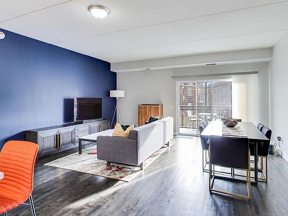 5th image of 4311 N Sheridan Rd APT 204