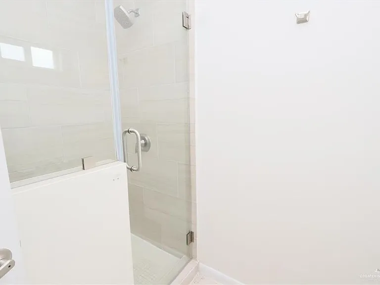 2904 E Israel Ave #A — Photo 8