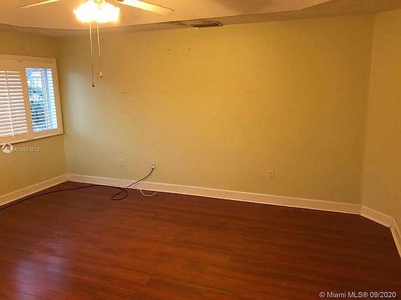2nd image of 11247 NW 58th Ter #11247