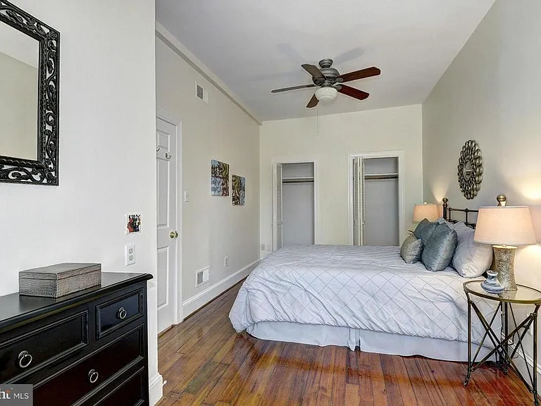 408 Seward Sq SE #7 — Photo 9