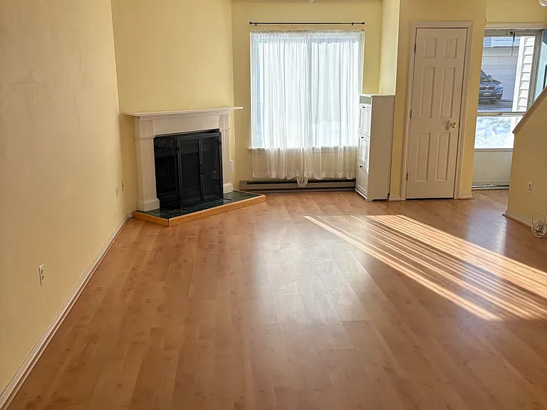 151 Shelter Rock Rd #68 — Photo 3