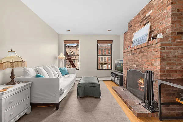 Sold by Compass | media 1