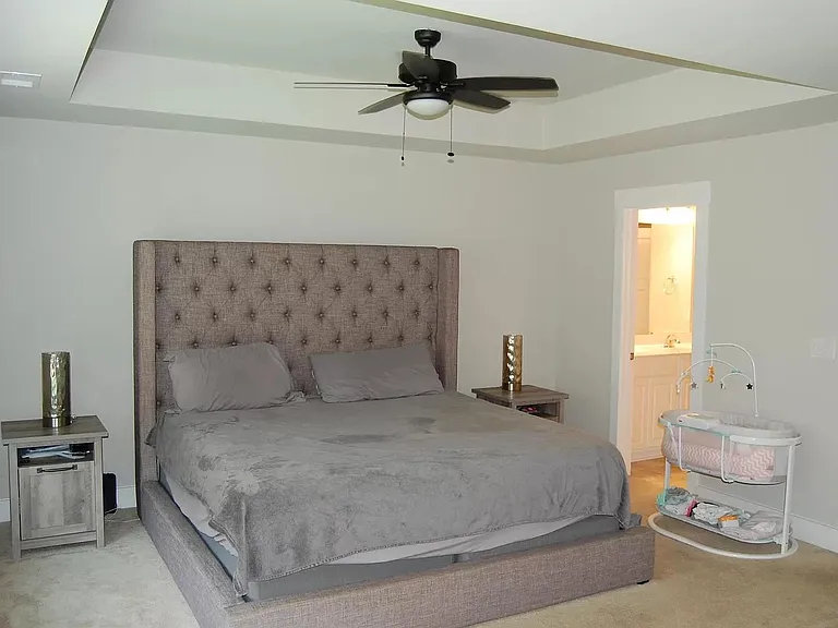 415 Hague Dr — Photo 10