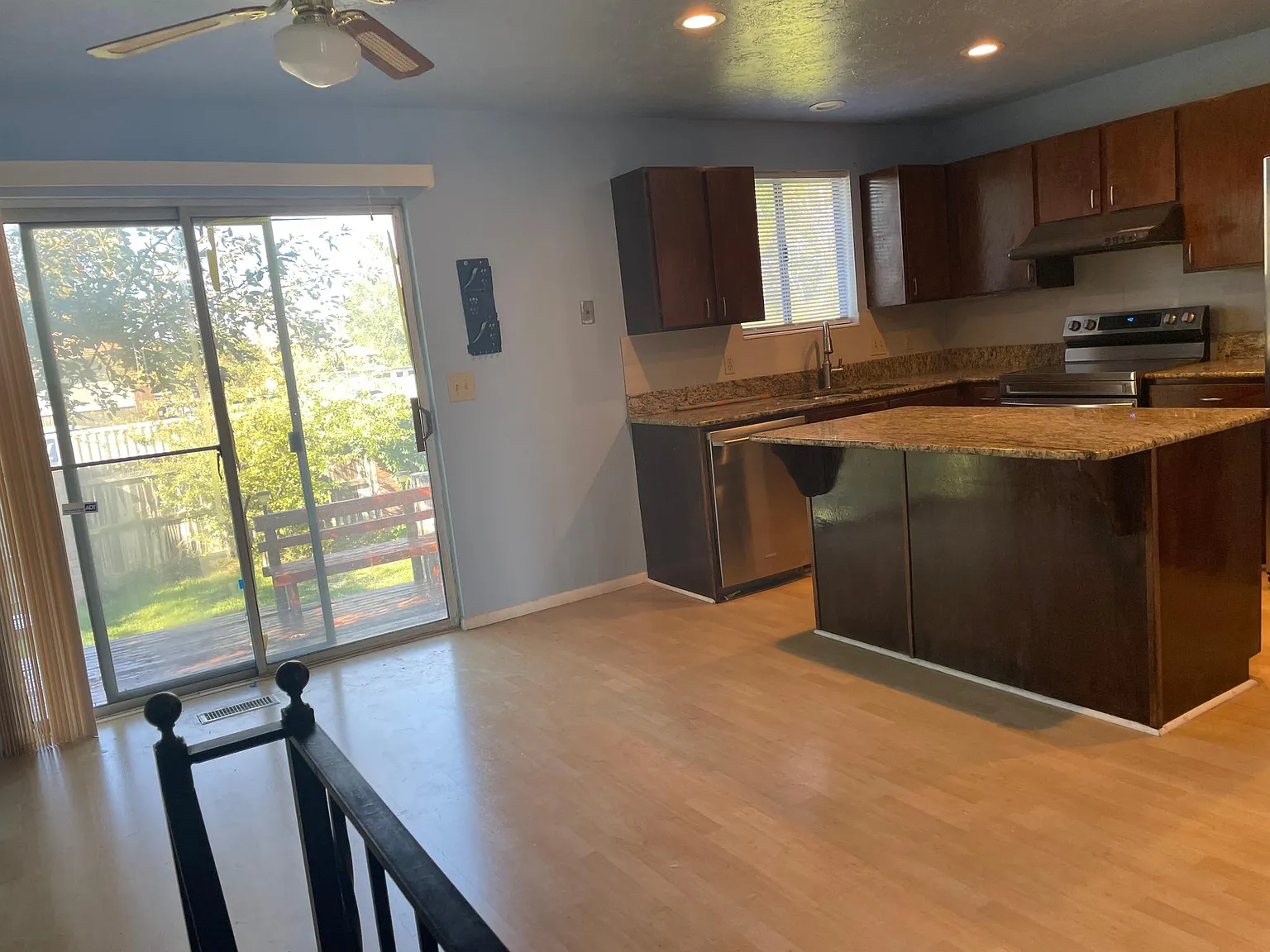 4 bed, 2.5 bath, 2150 sqft, $2,300 — Photo 3