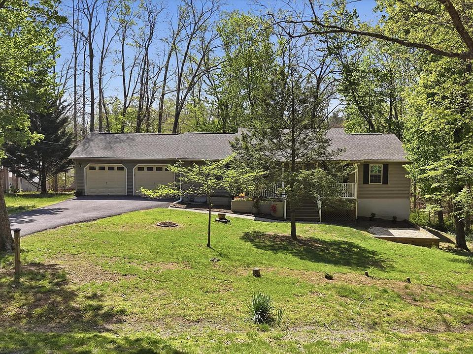 1st image of 407 Dogwood Dr