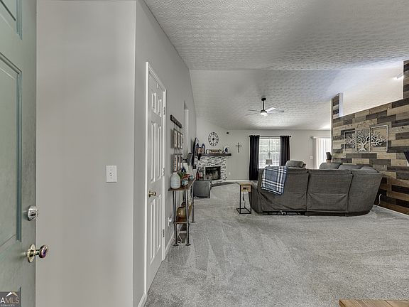 4th image of 6211 Huntcliff Dr