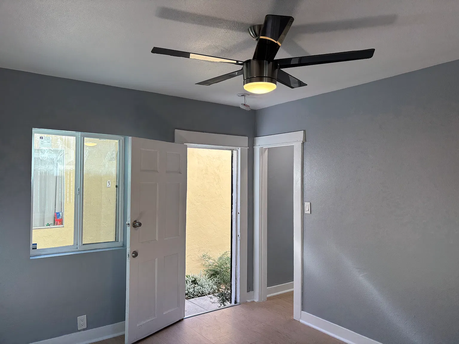 Studio, 350 sqft, $1,345 — Photo 2