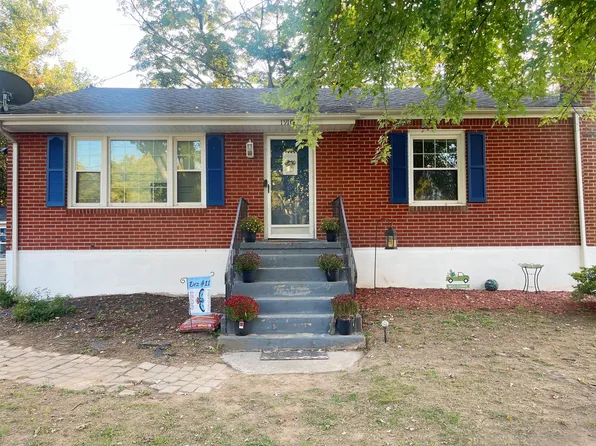 1910 Meadowbrook Rd NW, Roanoke, VA 24017