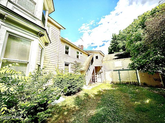 2nd image of 302 Avenue I #2L