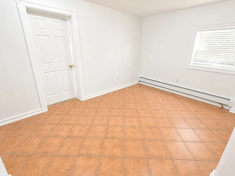 121 Brookside Ave #1F — Photo 6