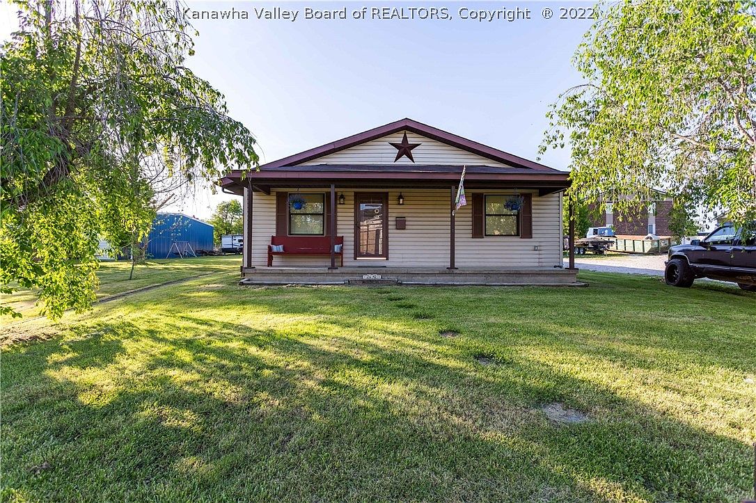 2642 Main St, Hurricane, WV 25526 Zillow