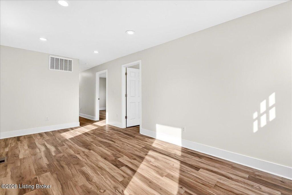 4218 Sherman Ave, Louisville, KY - More