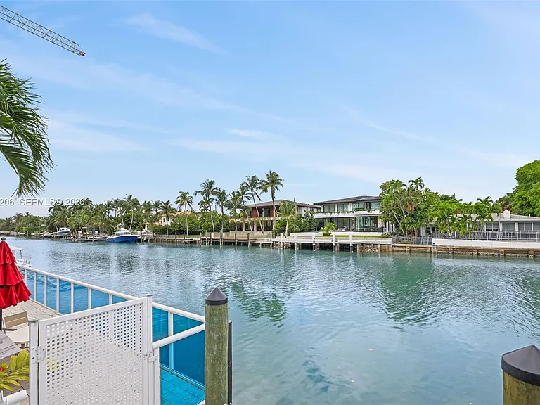 9800 W Bay Harbor Dr #406 — Photo 8