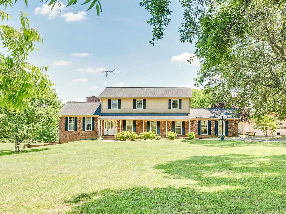 1st image of 275 Wall Dr