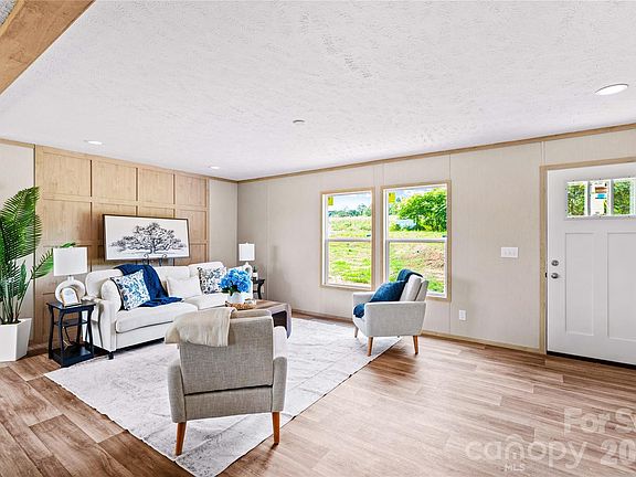 3rd image of 532 Eagle Mills Rd