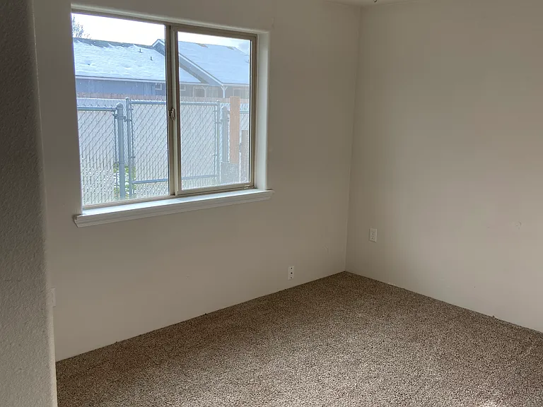 371 Bradley Way — Photo 11