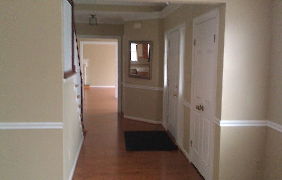 1st image of 1418 S Dinwiddie St #4100