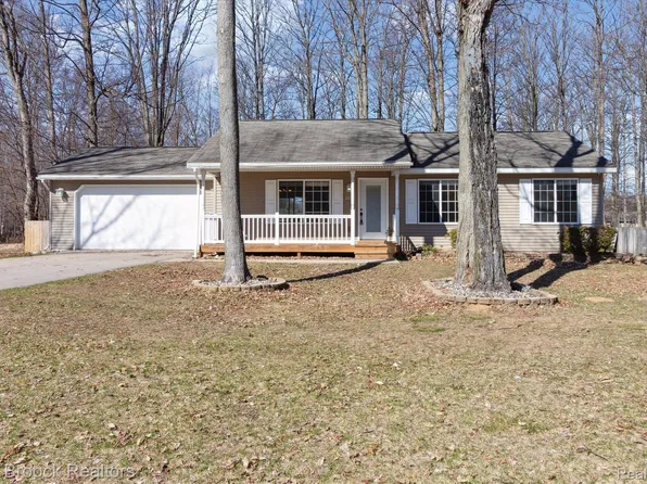 2294 Woodcock Ln, Traverse City, MI 49685