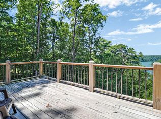 140 Rindler Rdg, Byrdstown, TN 38549