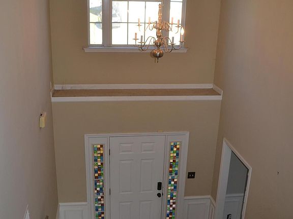 3rd image of 622 Ventana Dr