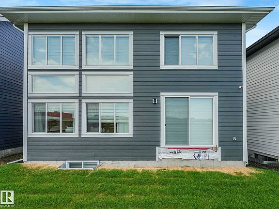 4th image of 33 Birkshire Cres
