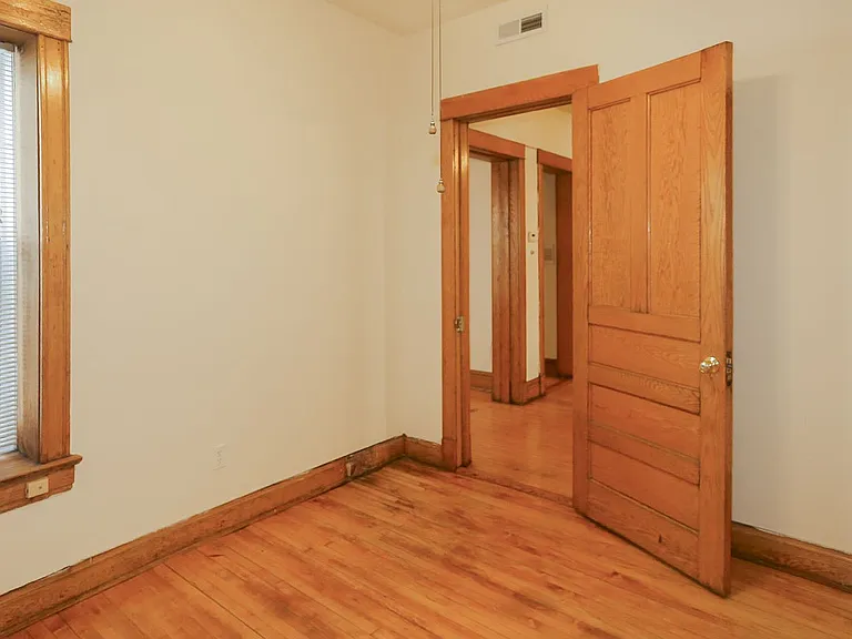 849 W Lill Ave — Photo 8