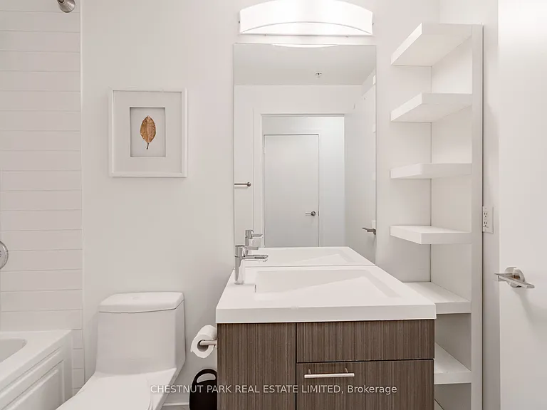 199 Richmond St W #711 — Photo 26