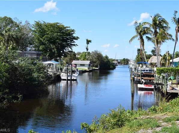 13545 Marquette Blvd, Fort Myers, FL 33905