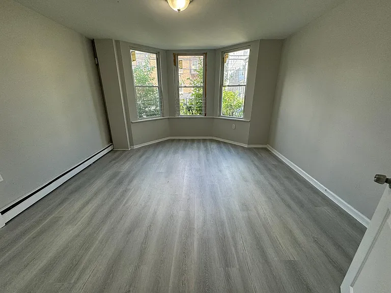 272 Grant Ave #2 — Photo 4