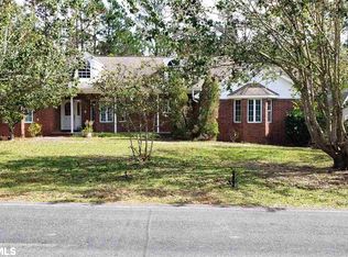 2555 Santa Rosa Dr, Lillian, AL 36549
