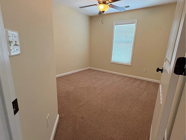 365 Roanoke Dr — Photo 28