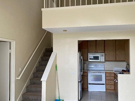 2nd image of 4080 Rosenda Ct