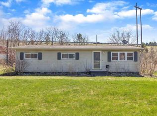 7660 E Garrison Rd, Durand, MI 48429