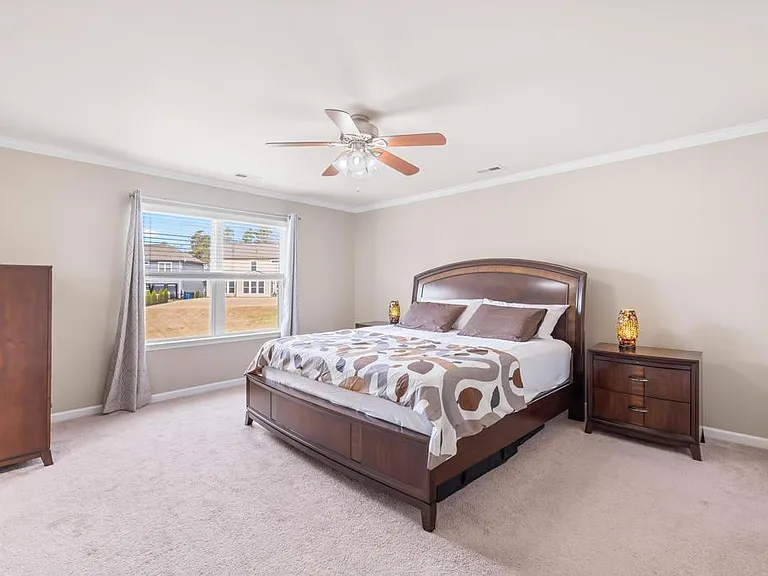 1084 Crescent Moon Dr — Photo 28
