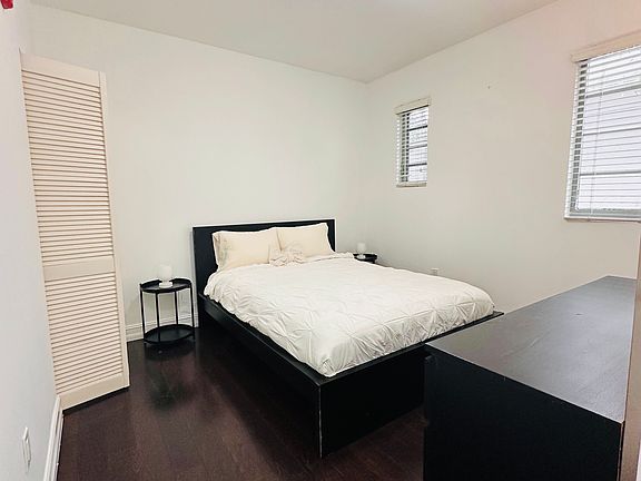 5th image of 603 11th St #206