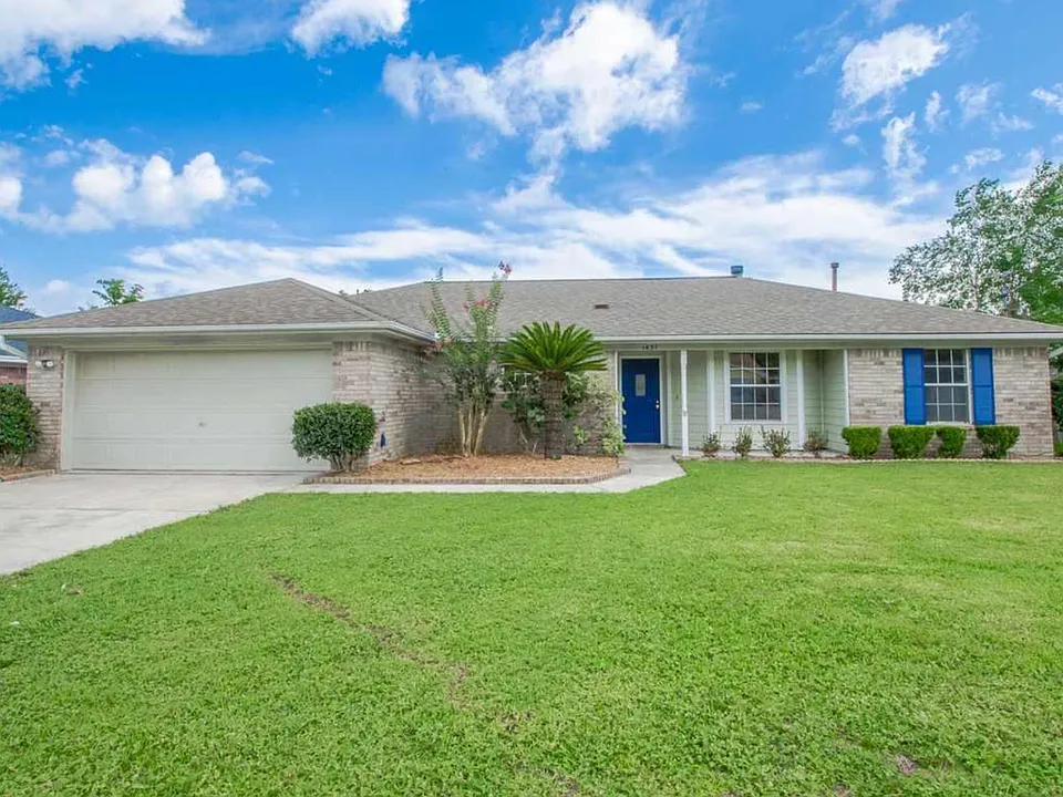 1437 Little Creek Dr