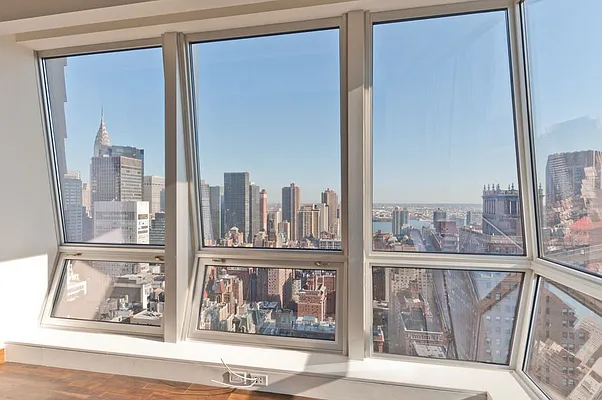 Rented by BLU Real Estate | media 15