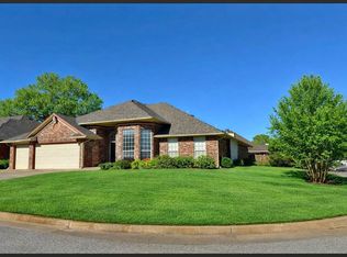 11801 SW 3rd Ter, Yukon, OK 73099