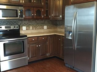 2404 W Kirby Ave, Champaign, IL 61821