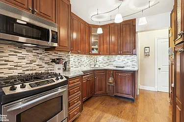 Rented by Brown Harris Stevens