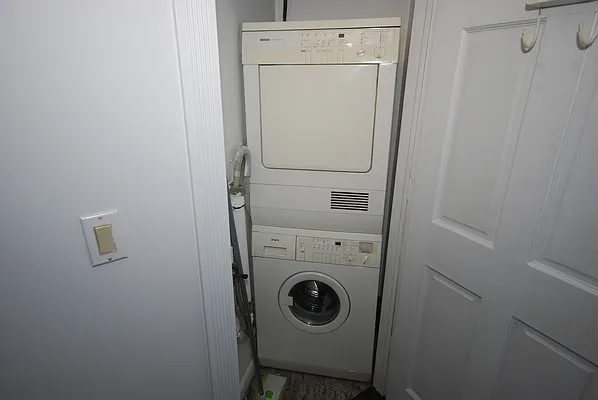 Rented by Luxury Habitat | media 30