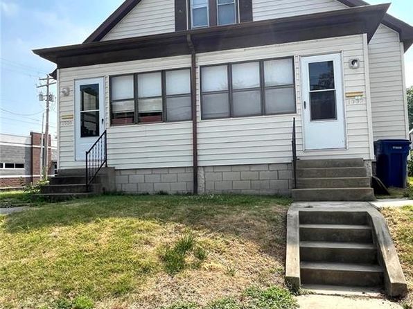 1002 Freeburg Ave