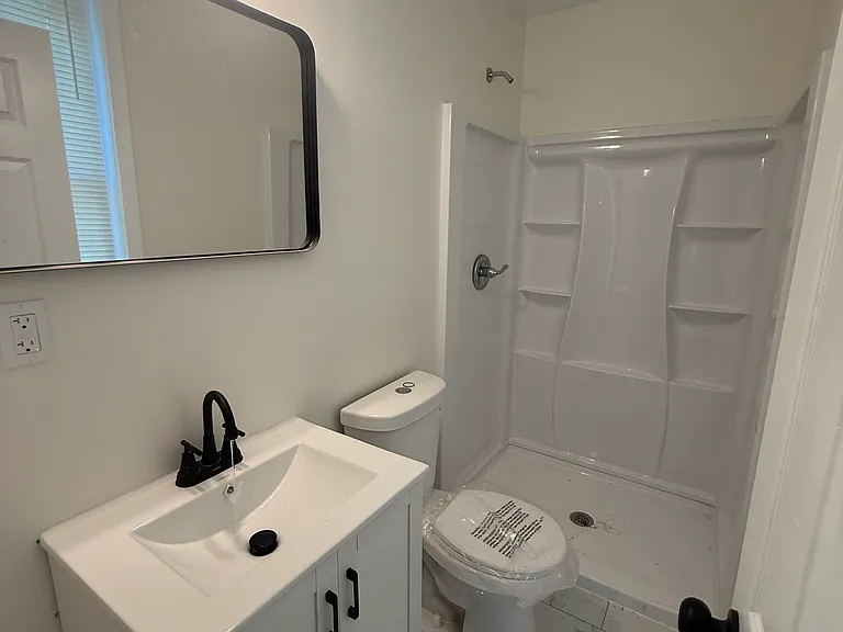 808 Winston Ave — Photo 12