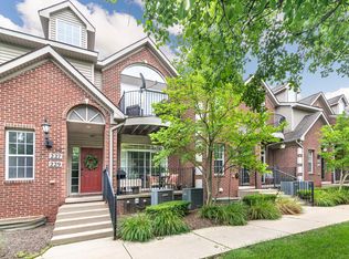 225 W Oakbrook Dr, Ann Arbor, MI 48103