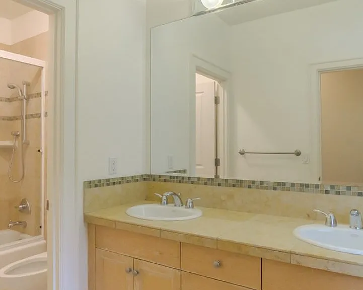 8568 Sand Point Way NE — Photo 45