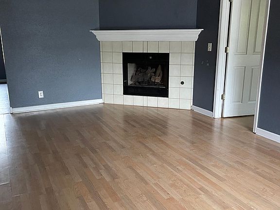2nd image of 3483 W Essex Dr